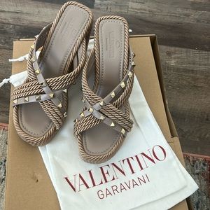 shoes- valentino size 38